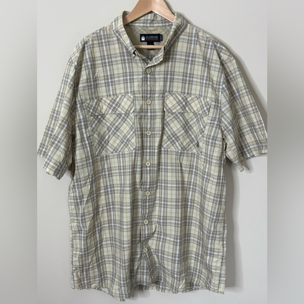 Alaskan Hardgear Beige Plaid Short Sleeve Button Up Size XL Tall